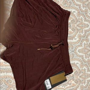 Lululemon shorts NWT